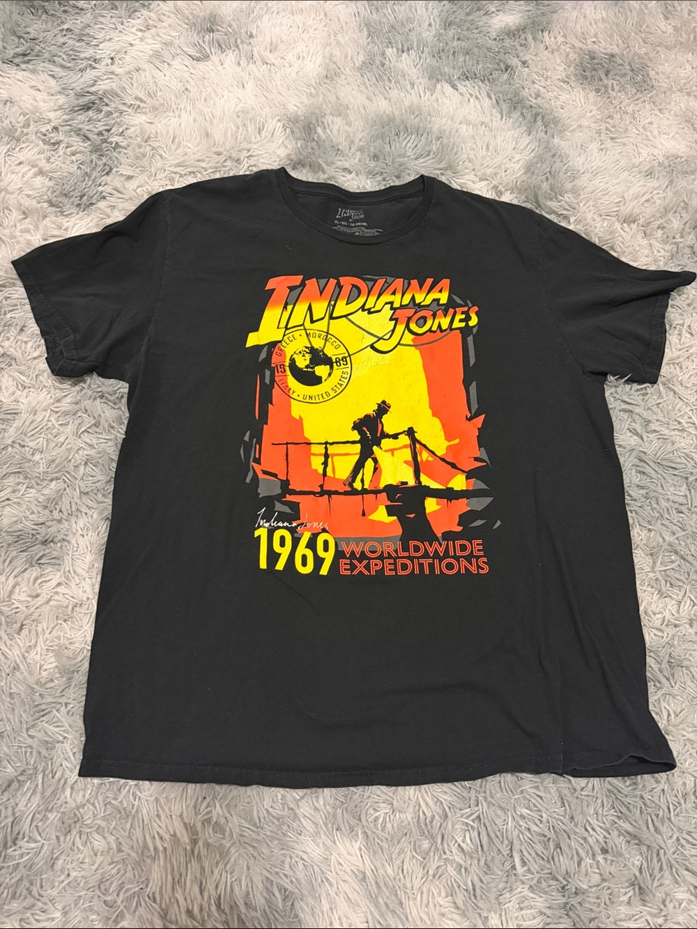 Indiana Jones T-Shirt 1969 Worldwide Expeditions Size XL